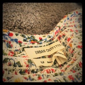 Meet your Poshers, Isabella and Jordan!